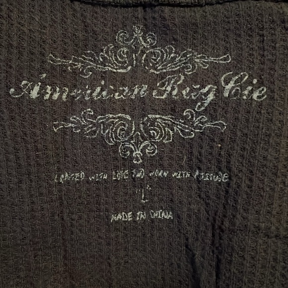 *American Rag Cie Navy Blue V Neck Shirt with Buttons Size Large - Picture 2 of 4